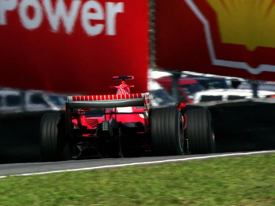  Ferrari 248 F1 2006 года  (фото 8 из 16)